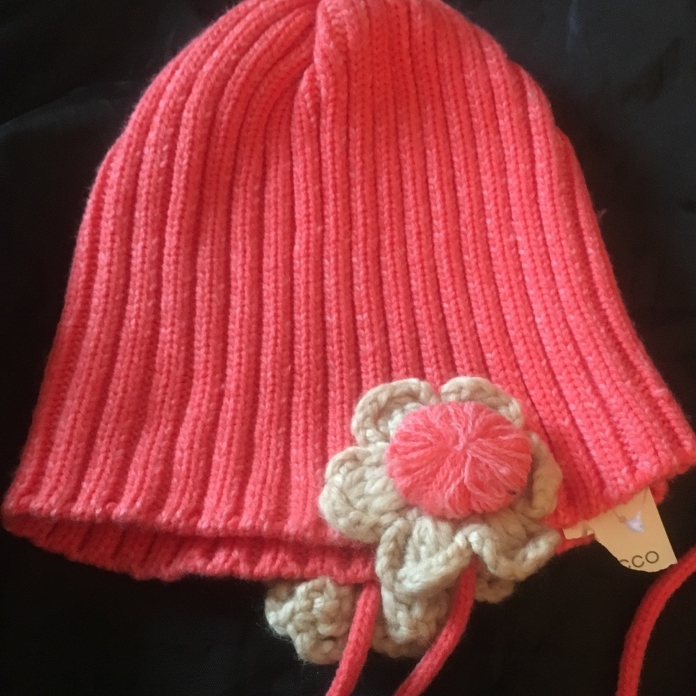 Orange and beige skulls modern hat